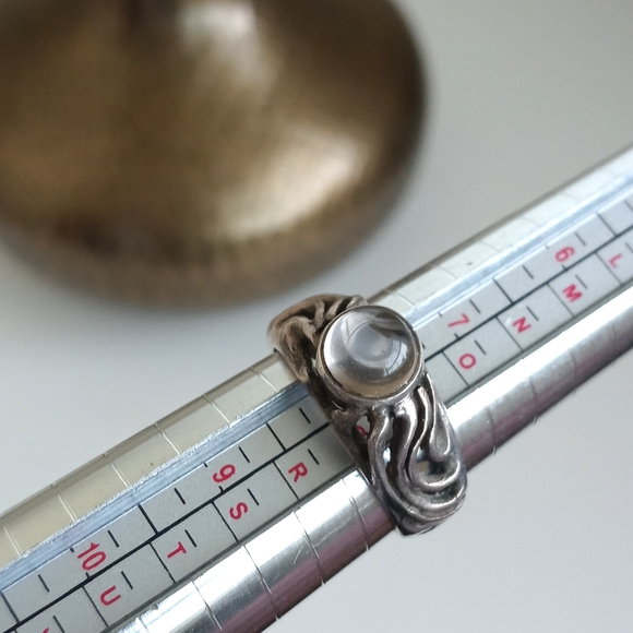 Antique 925 Sterling Silver Filigree Ring with Clear Crystal Quartz Gemstone 8 - Picture 10 of 15